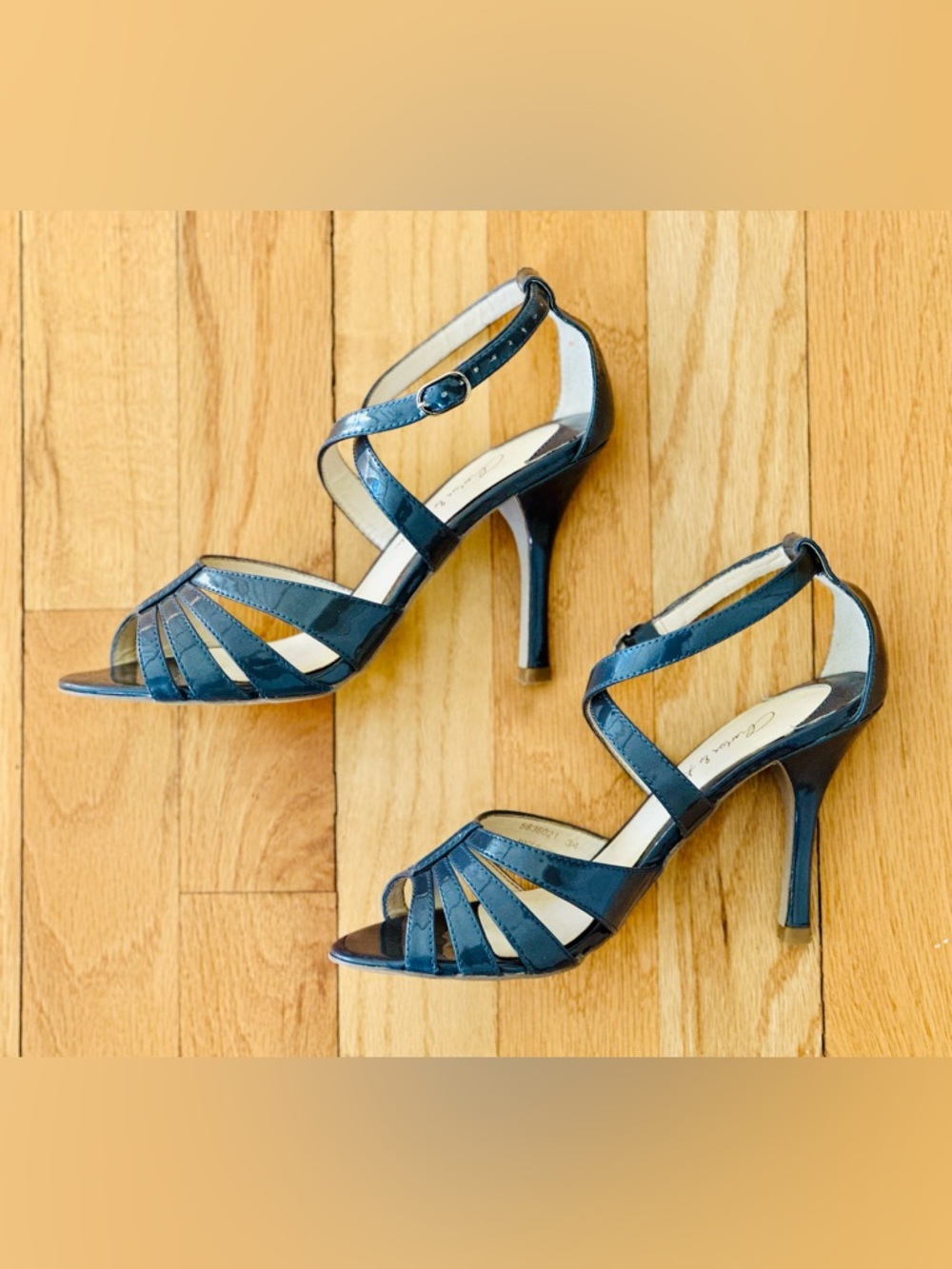 Charles & Keith Blue Gray Glossy Strappy Heeled Sandals Ankle Strap Size 34 / 4 - Picture 4 of 9